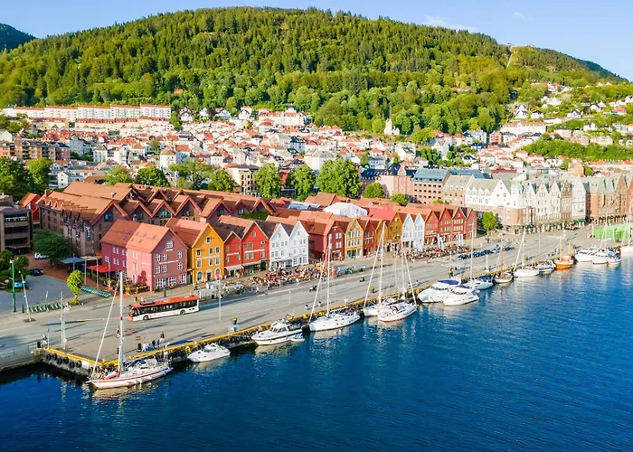 Live In Historic Building - View To Bryggen * Bergen